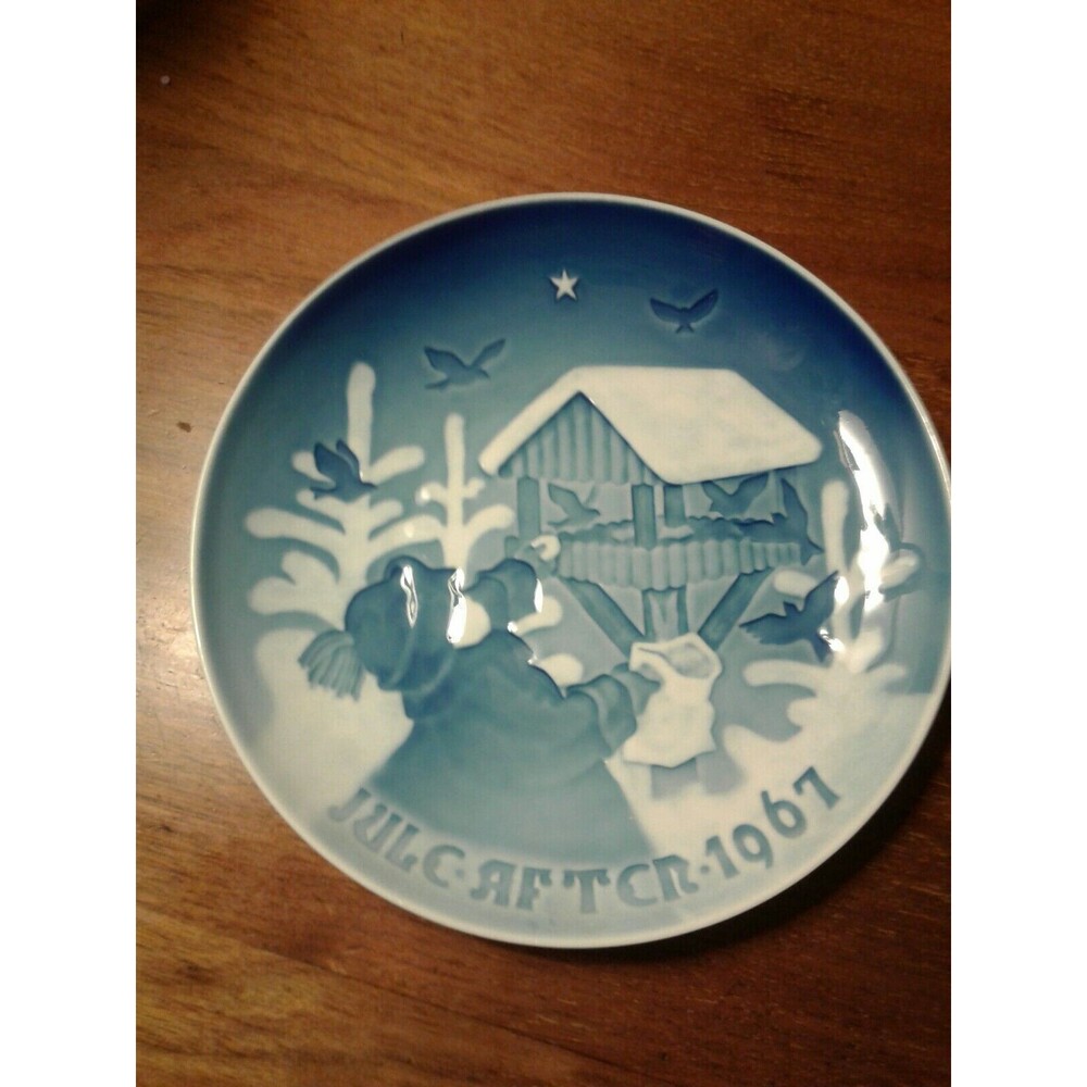 Bing & Grondahl Jule Aften Christmas Plate 1967 Copenhagen Denmark